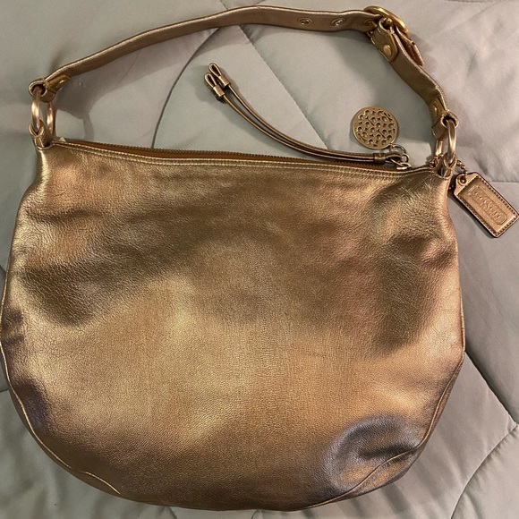 Authentic Coach Ali Hobo - Picture 2 of 16